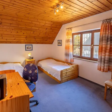 아파트 Ferienwohnung Mit Panoramablick, Bodensee U. Alpen *